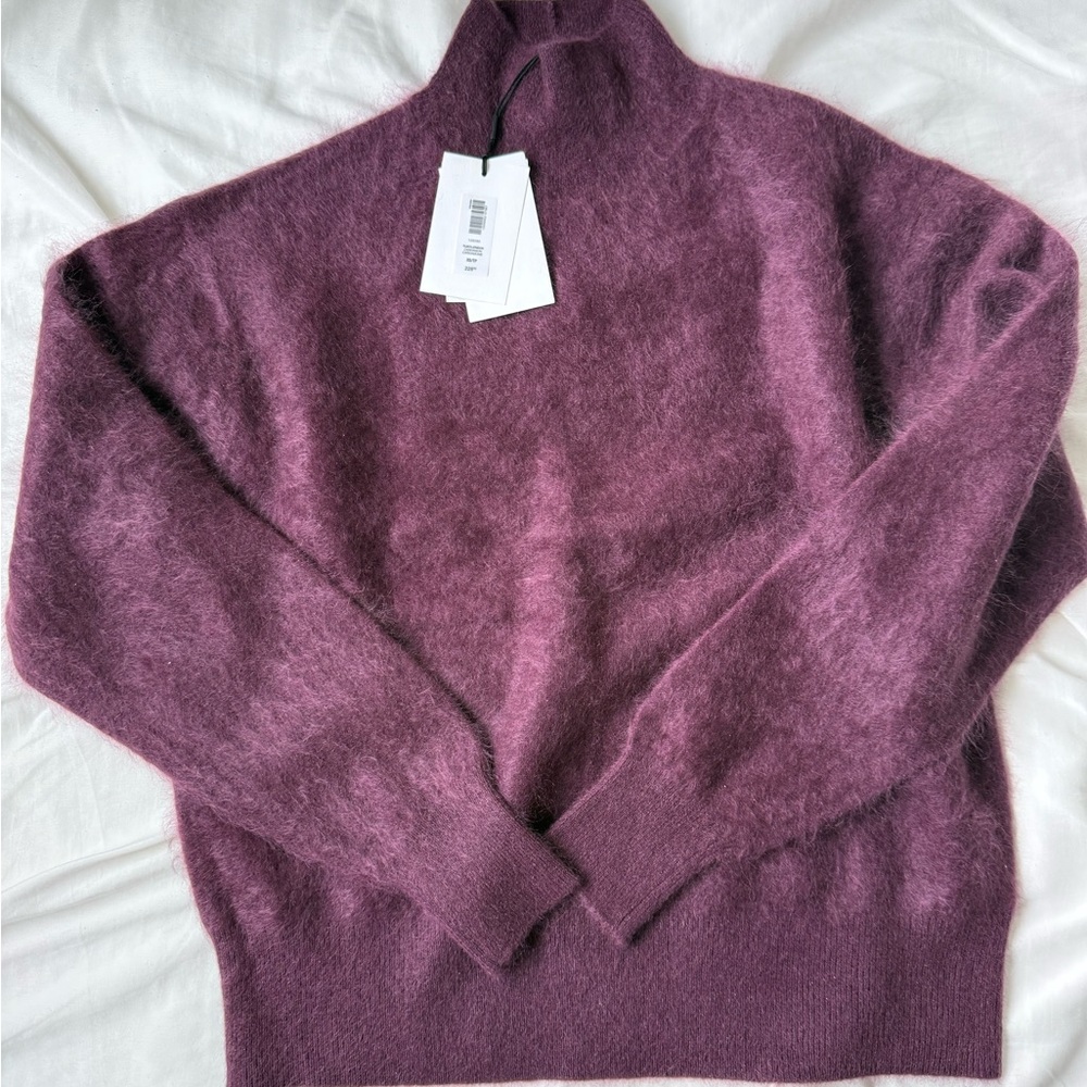 Aritzia Brushed Cashmere Sweater
